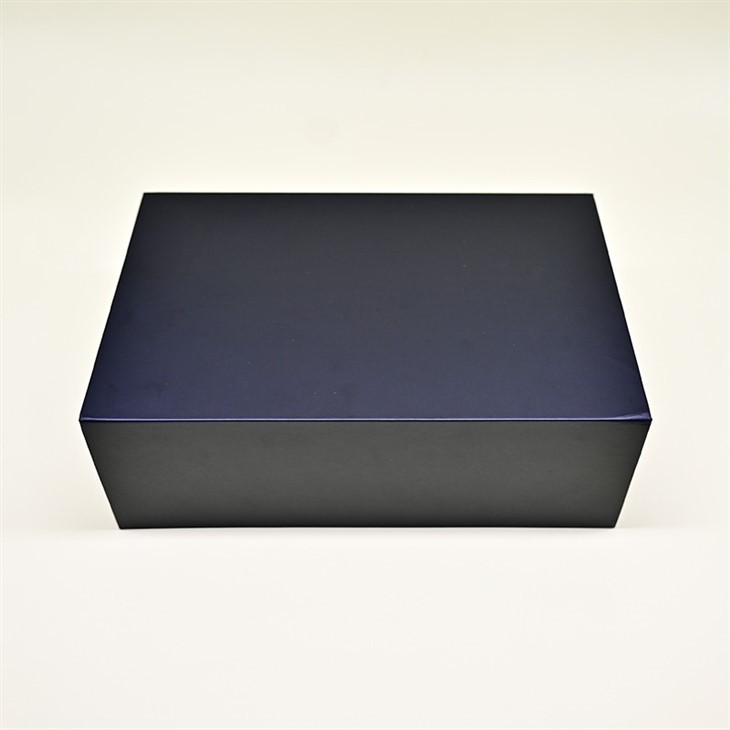 Magnetic Gift Boxes Wholesale